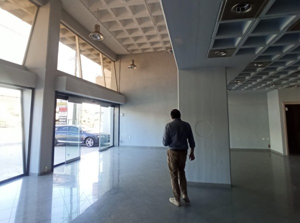 Μεταφέρεται το κατάστημα επίπλων OSTRIA Μπασινάς στη Χαλκίδα